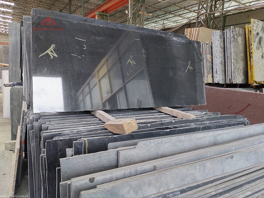 mộ đá hoa cương các loại đá đẹp để ốp mộ